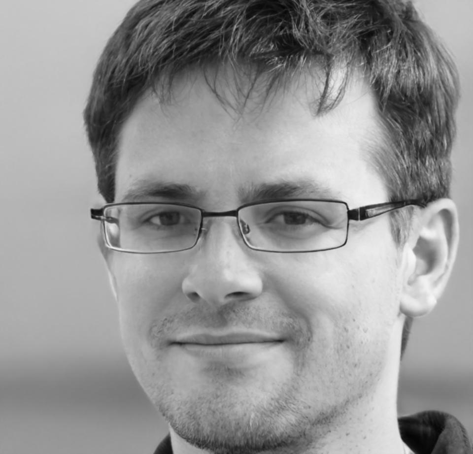 Teammitglied bei der Finanzanalyse
