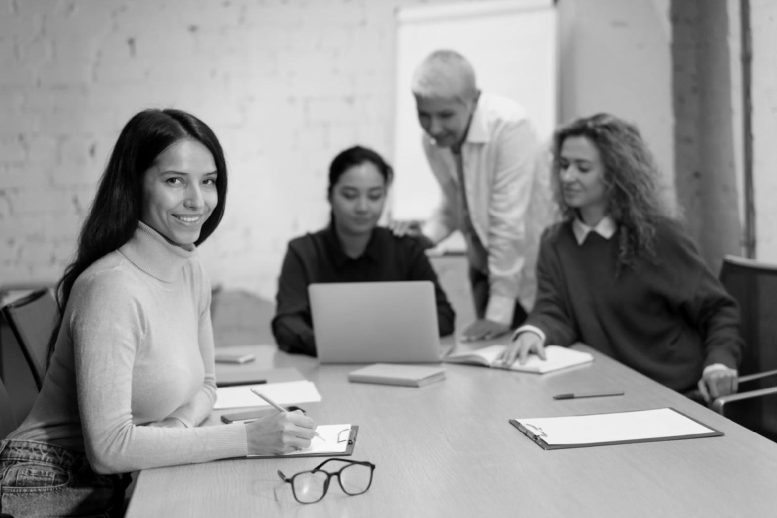 Teamwork und Zusammenarbeit bei posavnexalaara